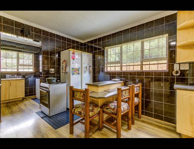 4 BEDROOM FREEHOLD FOR SALE IN RYNFIELD